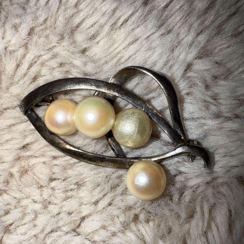 Vintage 925 Sterling Silver Modernist Brooch Pin Sim Pearl Clusters - Picture 1 of 6